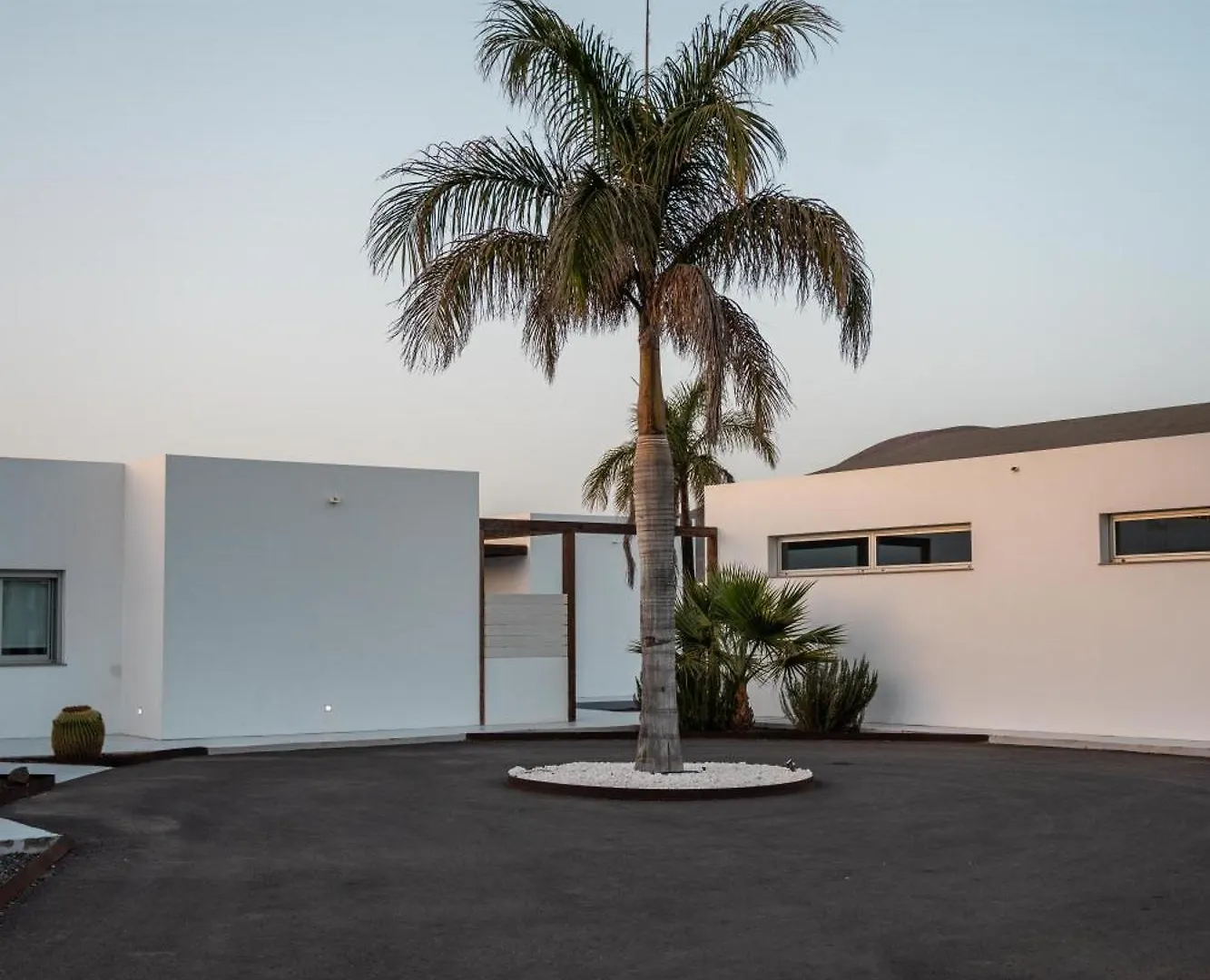Kyuka Surfclub Hostel Lajares